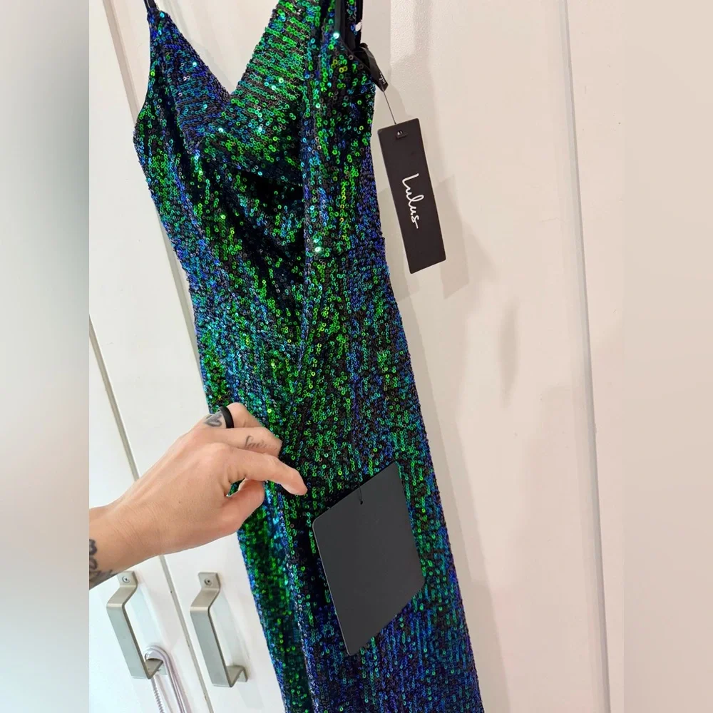 NWT Lulu’s Green Iridescent Sequin Wide-Leg Jumpsuit - Picture 9 of 15